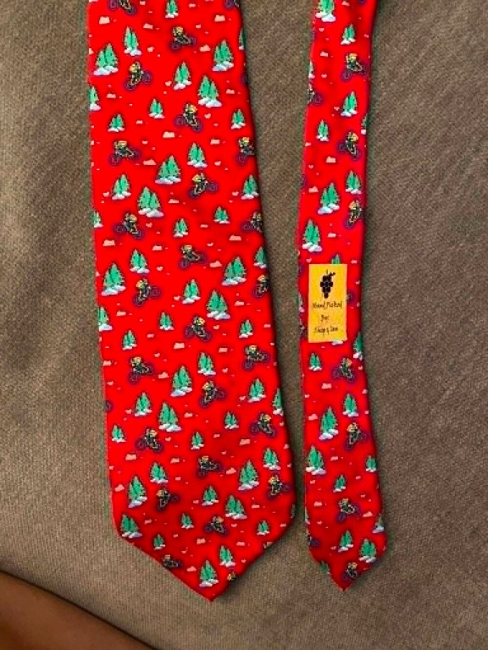 Vineyard Vines Christmas Tie
